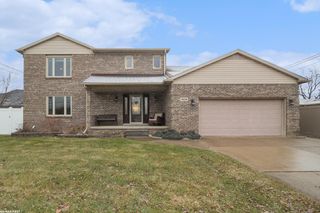 1924 Amboy Street, Dearborn Heights, MI 48127