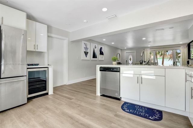 2809 NW 7th Ave, Wilton Manors, FL 33311