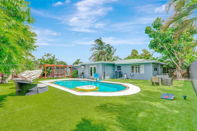 2809 NW 7th Ave, Wilton Manors, FL 33311