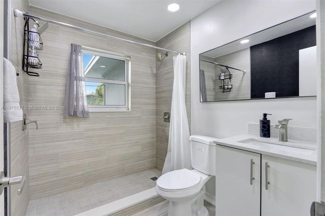 2809 NW 7th Ave, Wilton Manors, FL 33311