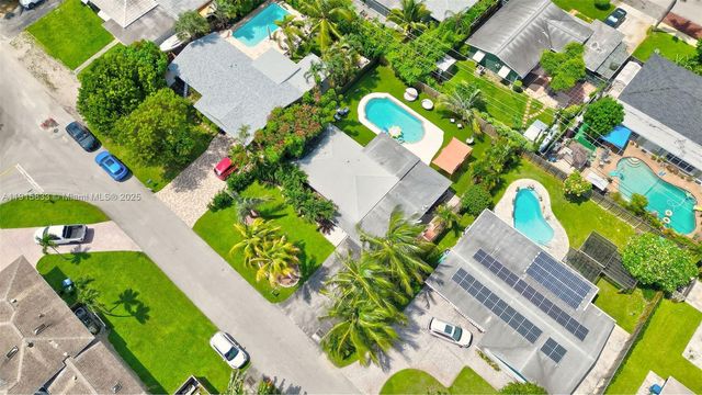 2809 NW 7th Ave, Wilton Manors, FL 33311