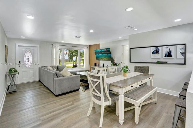 2809 NW 7th Ave, Wilton Manors, FL 33311