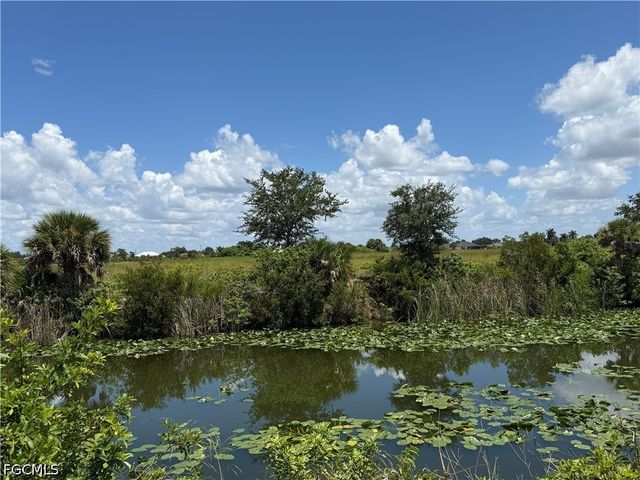 2113 NE 10th PL, Cape Coral, FL 33909