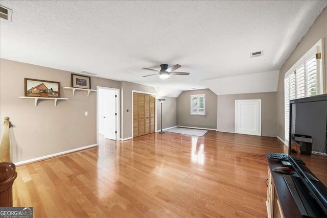2242 Hill Creek Way, Marietta, GA 30062