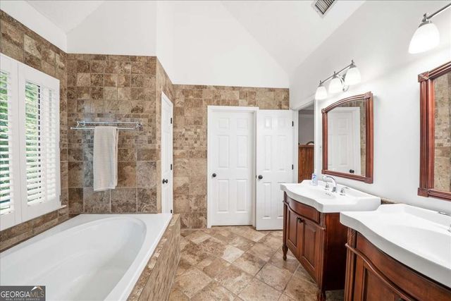 2242 Hill Creek Way, Marietta, GA 30062