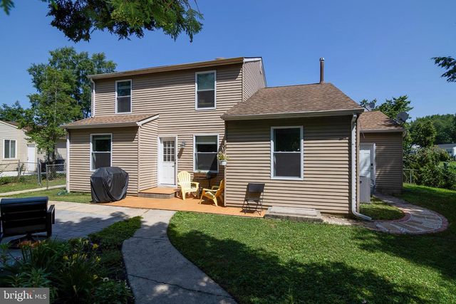 14 HEATHER DR, Sicklerville, NJ 08081