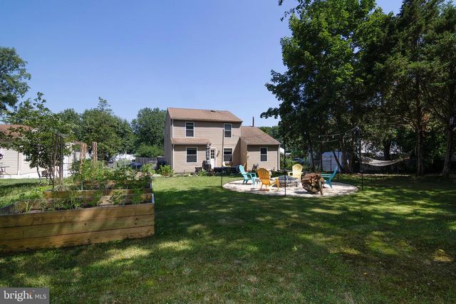 14 HEATHER DR, Sicklerville, NJ 08081