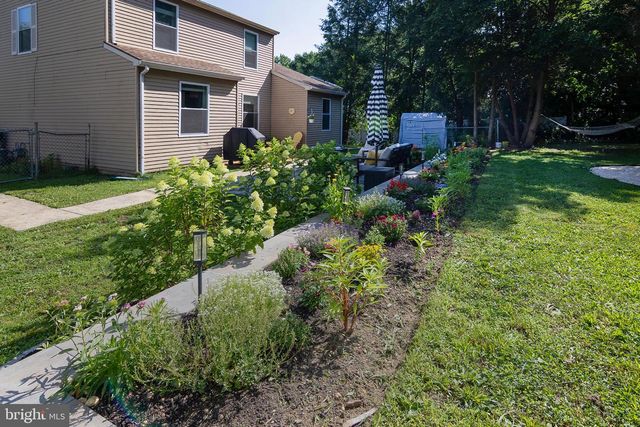 14 HEATHER DR, Sicklerville, NJ 08081
