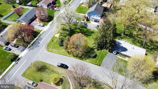 416 ALLEGHENY DR, Mechanicsburg, PA 17055