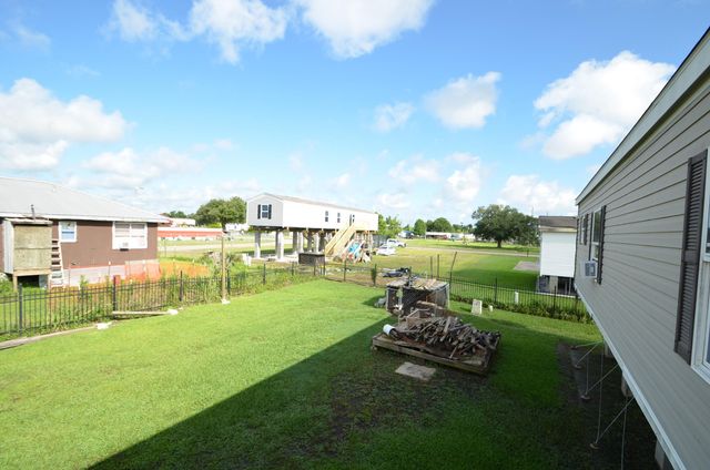 203 Santa Monica Drive, Houma, LA 70363