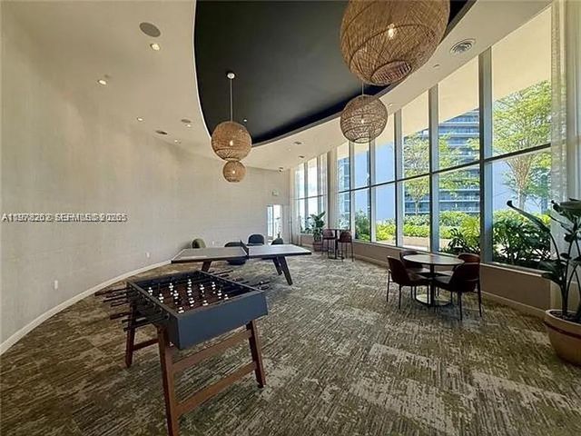 700 NE 24TH ST 606, Miami, FL 33137