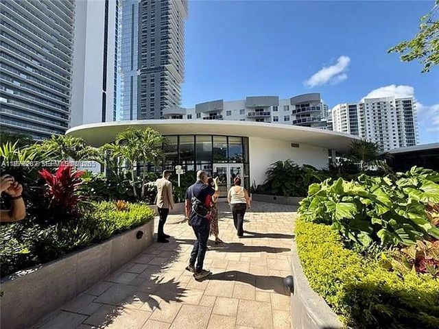 700 NE 24TH ST 606, Miami, FL 33137