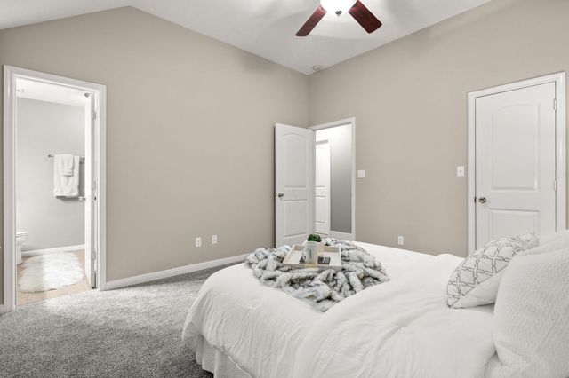 10668 Royal Magnolia Drive, Conroe, TX 77303