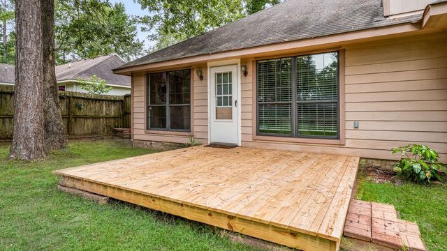 10668 Royal Magnolia Drive, Conroe, TX 77303