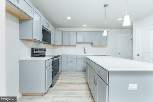 136 DOLOMITE DR, Port Matilda, PA 16870