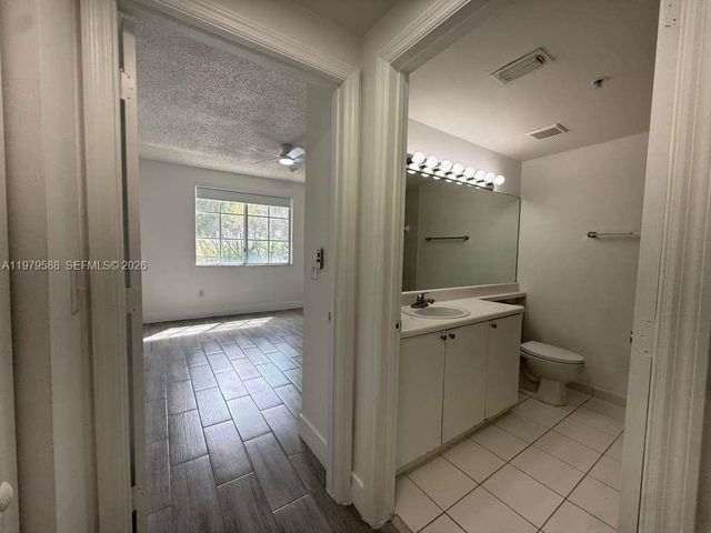 2440 E Preserve Way 201, Miramar, FL 33025