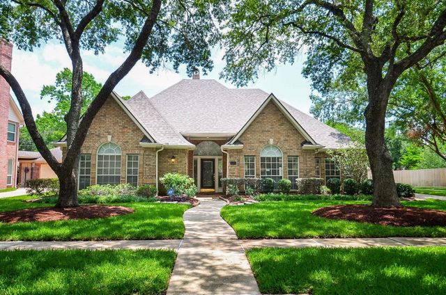3103 Silent Spring Drive, Sugar Land, TX 77479