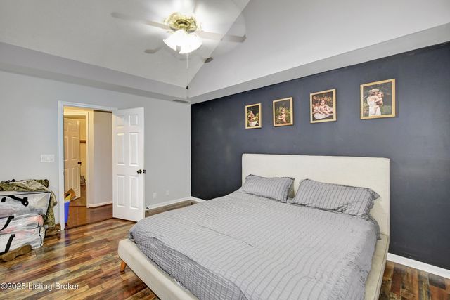 8116 Eagles Crest Ct, Louisville, KY 40291