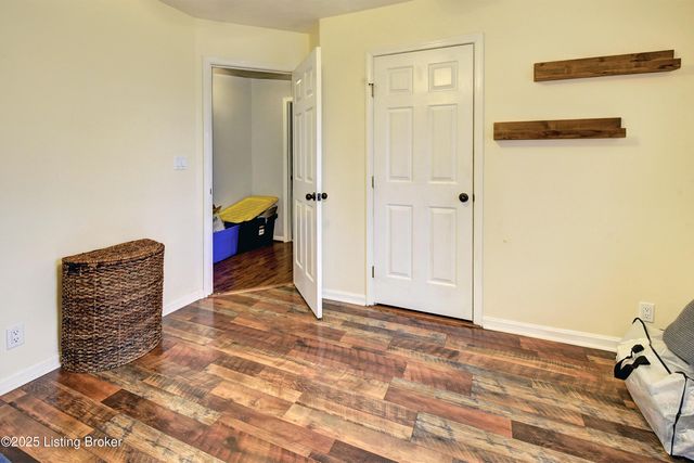 8116 Eagles Crest Ct, Louisville, KY 40291