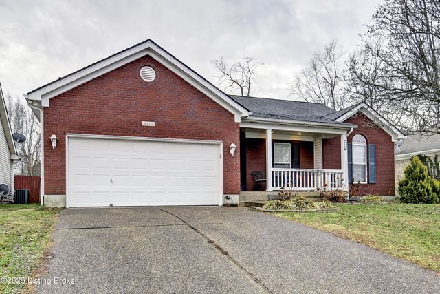 8116 Eagles Crest Ct, Louisville, KY 40291