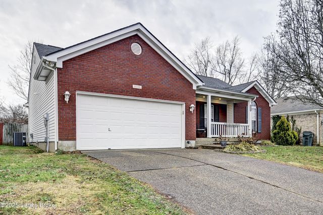 8116 Eagles Crest Ct, Louisville, KY 40291