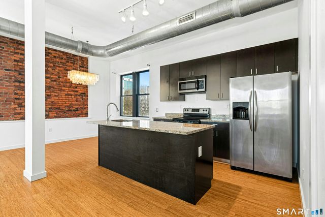 881 Lafayette Boulevard 4N, Bridgeport, CT 06604