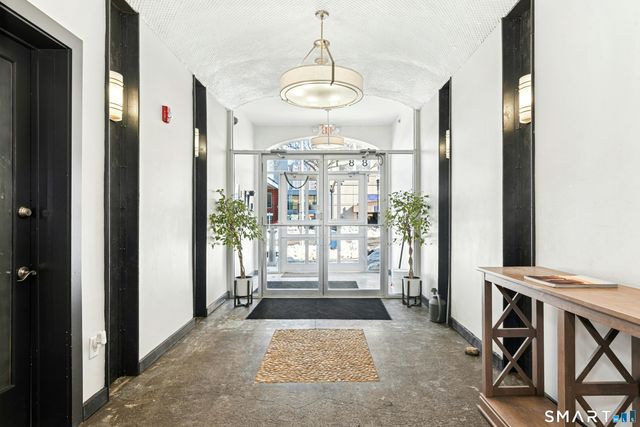 881 Lafayette Boulevard 4N, Bridgeport, CT 06604