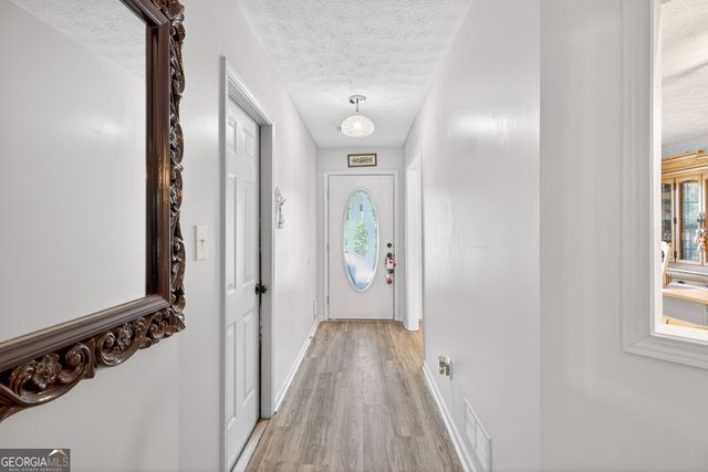 353 Glenmoor Place, Winder, GA 30680