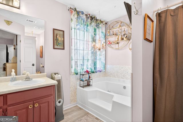 353 Glenmoor Place, Winder, GA 30680