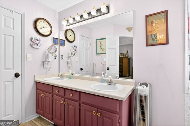 353 Glenmoor Place, Winder, GA 30680