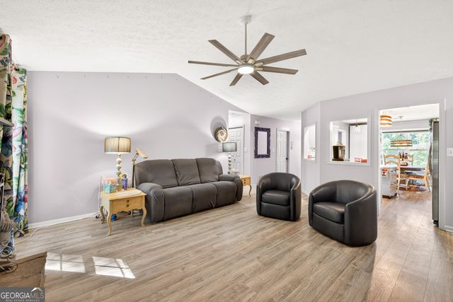 353 Glenmoor Place, Winder, GA 30680