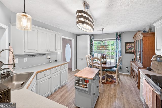 353 Glenmoor Place, Winder, GA 30680