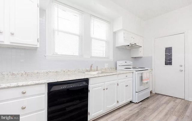 7101 CHARLES ST, Philadelphia, PA 19135