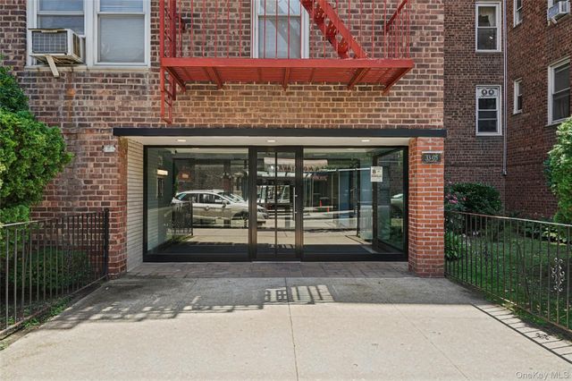 3305 90 Street 2D, Jackson Heights, NY 11372