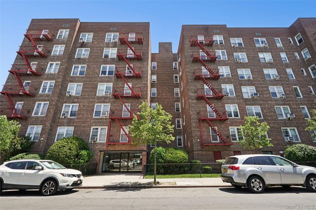 3305 90 Street 2D, Jackson Heights, NY 11372
