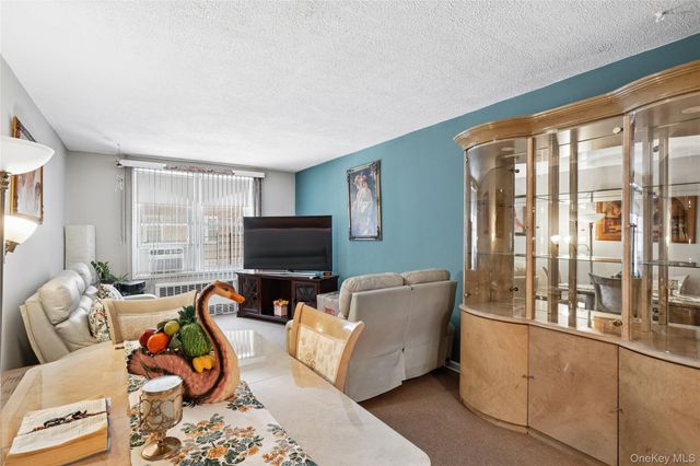 3305 90 Street 2D, Jackson Heights, NY 11372