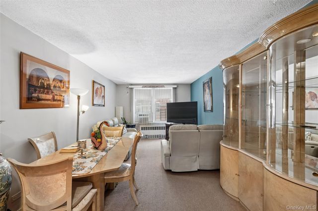3305 90 Street 2D, Jackson Heights, NY 11372