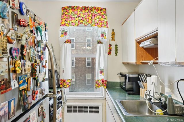 3305 90 Street 2D, Jackson Heights, NY 11372