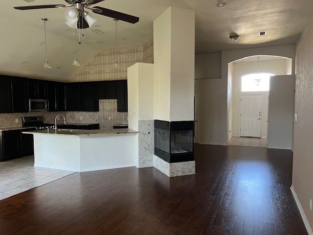 201 Willow Street, Crowley, TX 76036