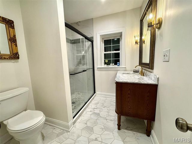 9053 Saranac Drive, Richmond Heights, MO 63117