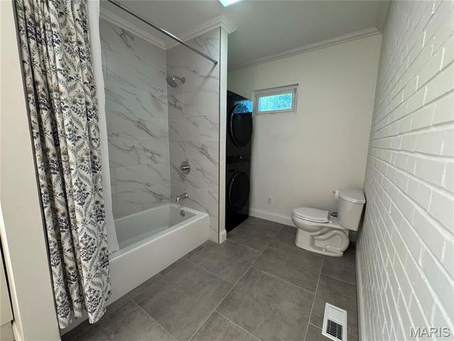 9053 Saranac Drive, Richmond Heights, MO 63117