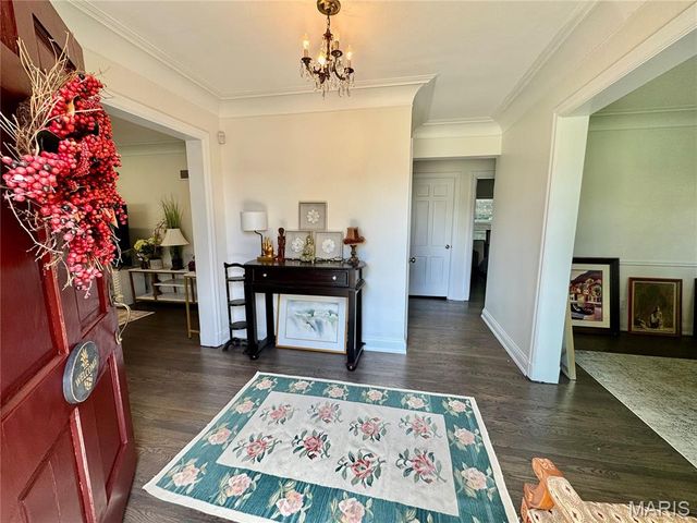 9053 Saranac Drive, Richmond Heights, MO 63117