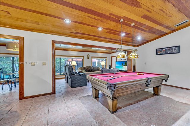 7801 SW 170th St, Palmetto Bay, FL 33157