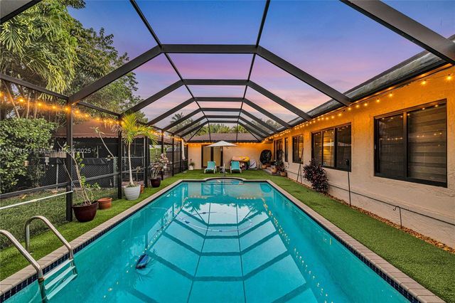 7801 SW 170th St, Palmetto Bay, FL 33157