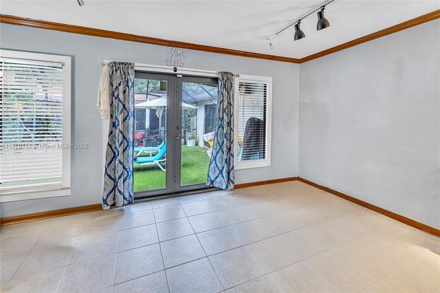 7801 SW 170th St, Palmetto Bay, FL 33157