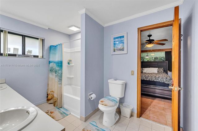 7801 SW 170th St, Palmetto Bay, FL 33157