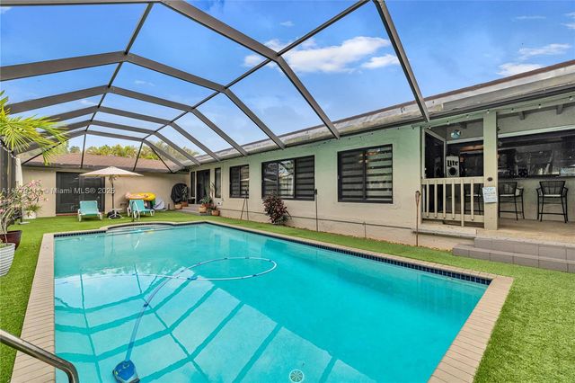 7801 SW 170th St, Palmetto Bay, FL 33157