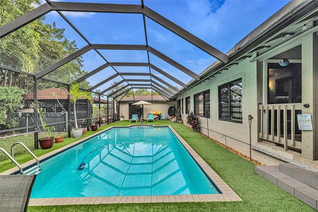 7801 SW 170th St, Palmetto Bay, FL 33157