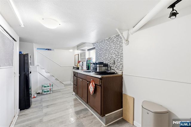 7-13 Henderson Boulevard, Fair Lawn, NJ 07410