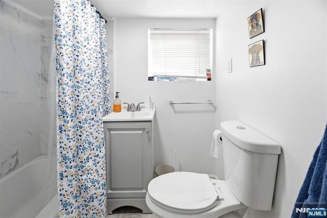 7-13 Henderson Boulevard, Fair Lawn, NJ 07410